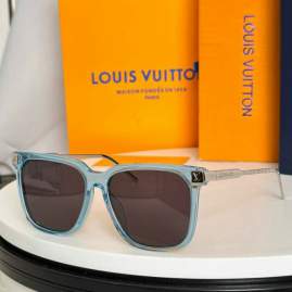 Picture of Louis Vuitton Sunglasses _SKUfw76299816fw